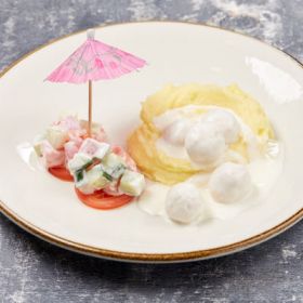 Фрикадельки с картофельным пюре