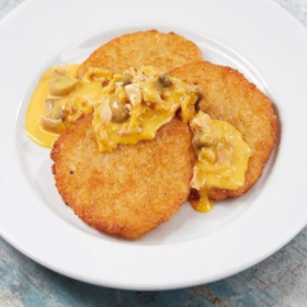 Драники с соусом Чеддер